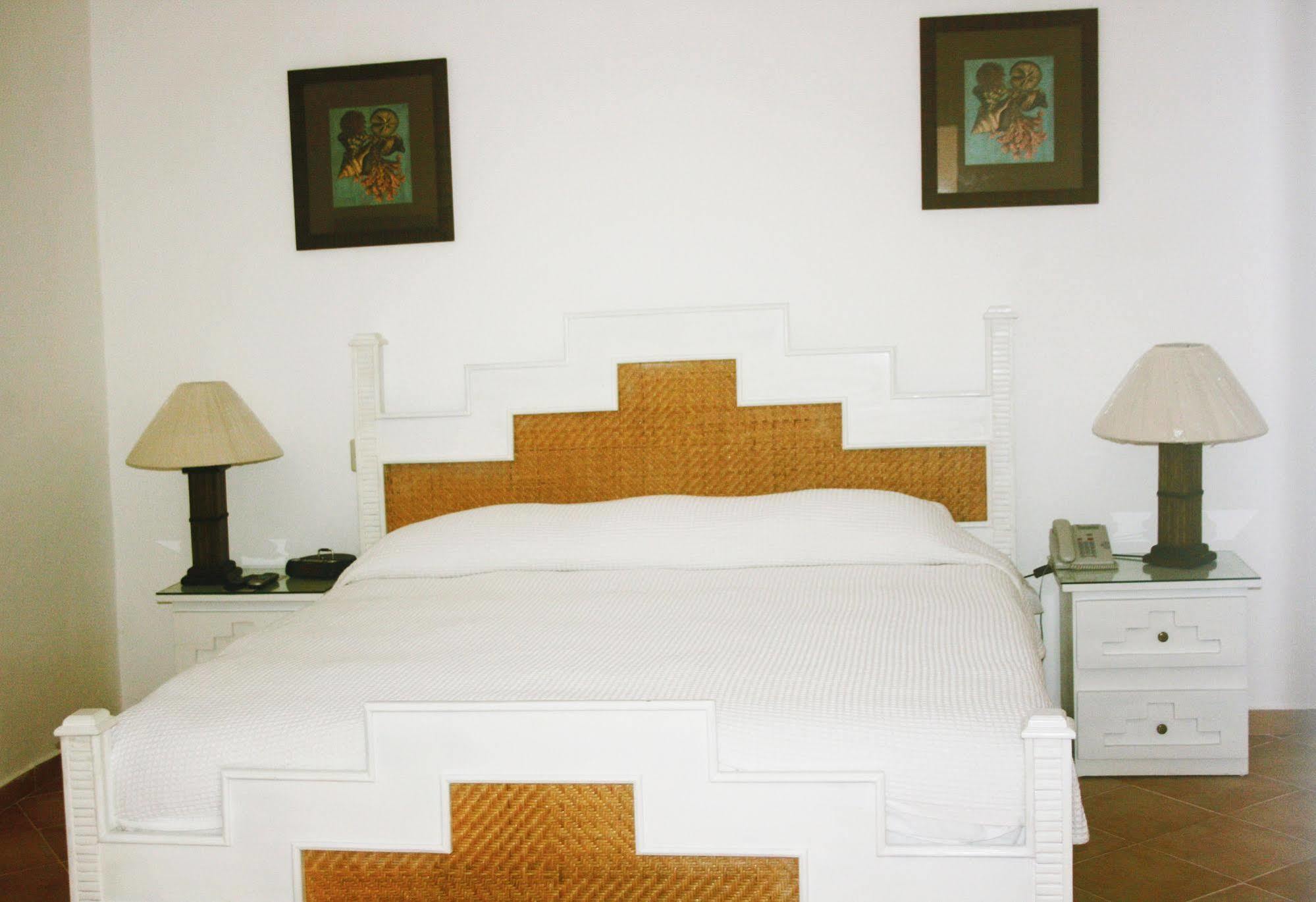 Hotel Merengue Punta Cana Exterior photo